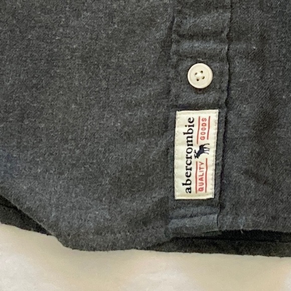 Charcoal Abercrombie flannel - Picture 2 of 4